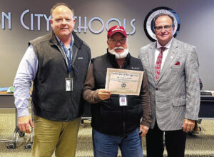 Bus driver Tommy Jacques commended for emergency actions to help sick child