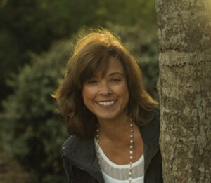 FCA Ladies Huddle to feature local author as guest speaker