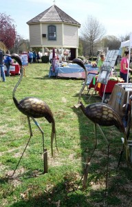 Lawn sculpture was sold at a previous Art 4 Paws. (RECORD PHOTO/GREGG PARKER)  